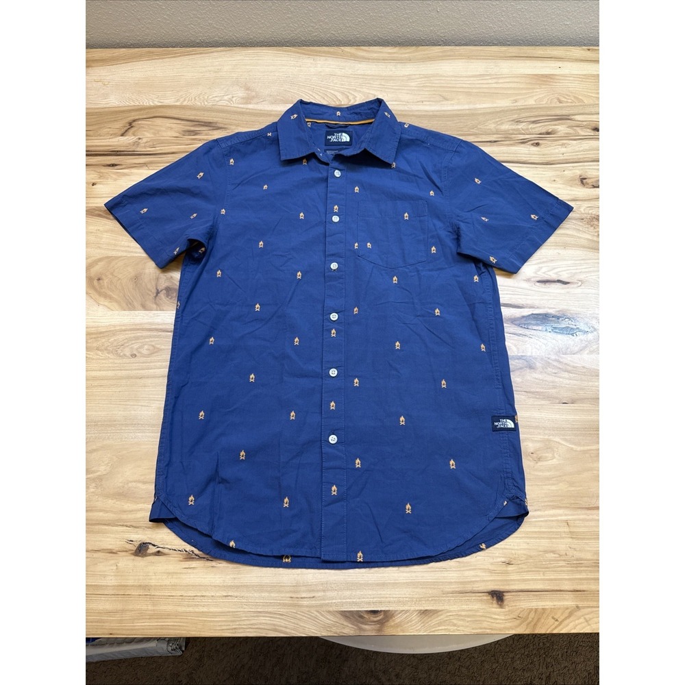 The North Face Camp Fire Theme Short Sleeve Button Up Shirt Mens Small